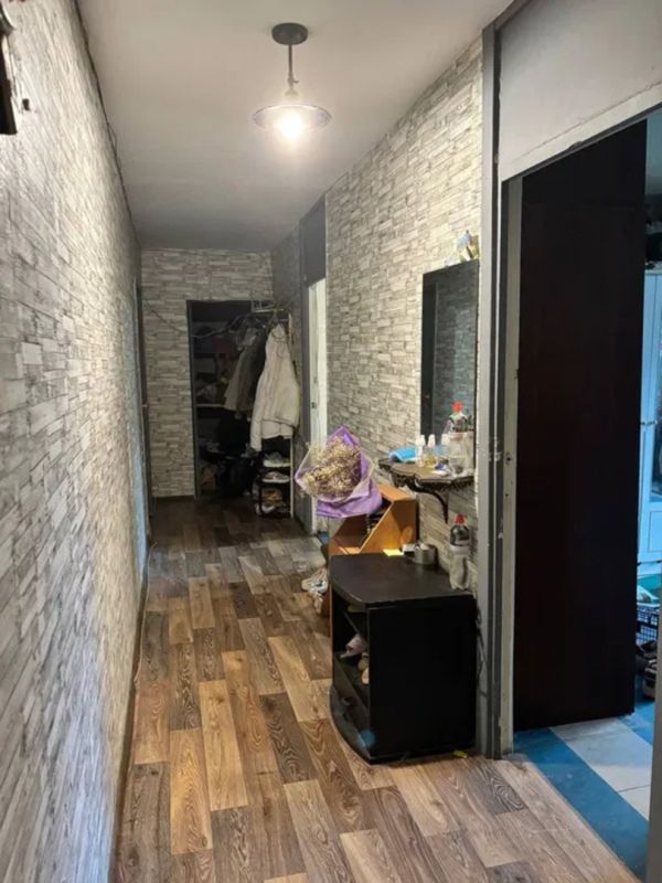 Продам 4х комнатную квартиру на Парусе