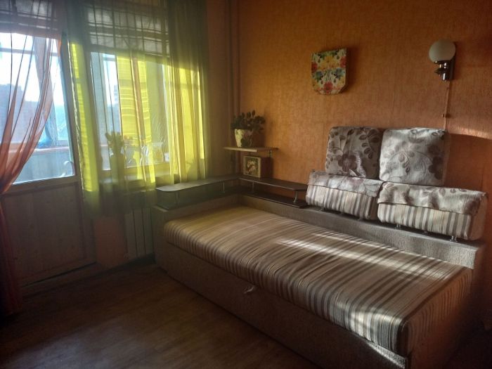 Продам 2к квартиру 47 м² на Червоний Камінь, Покровький