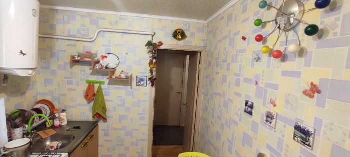 Продам 2к квартиру з ремонтом на ж/м Покровський, вул. Метробудівська 5