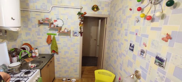Продам 2к квартиру з ремонтом на ж/м Покровський, вул. Метробудівська 5
