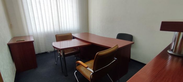 Сдам офис с мебелью район пл. Старомостовая (Островского)