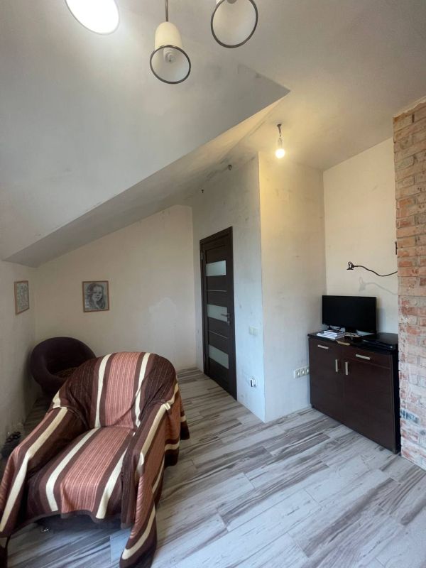 Продам будинок 160 м² перша лінія від річки Кільчень, ділянка 5 соток