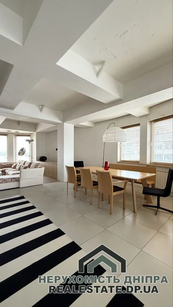 Здам 3к квартиру 300 м² в центрі міста площею 300м² з власною терасою на вул. Европейська · 3