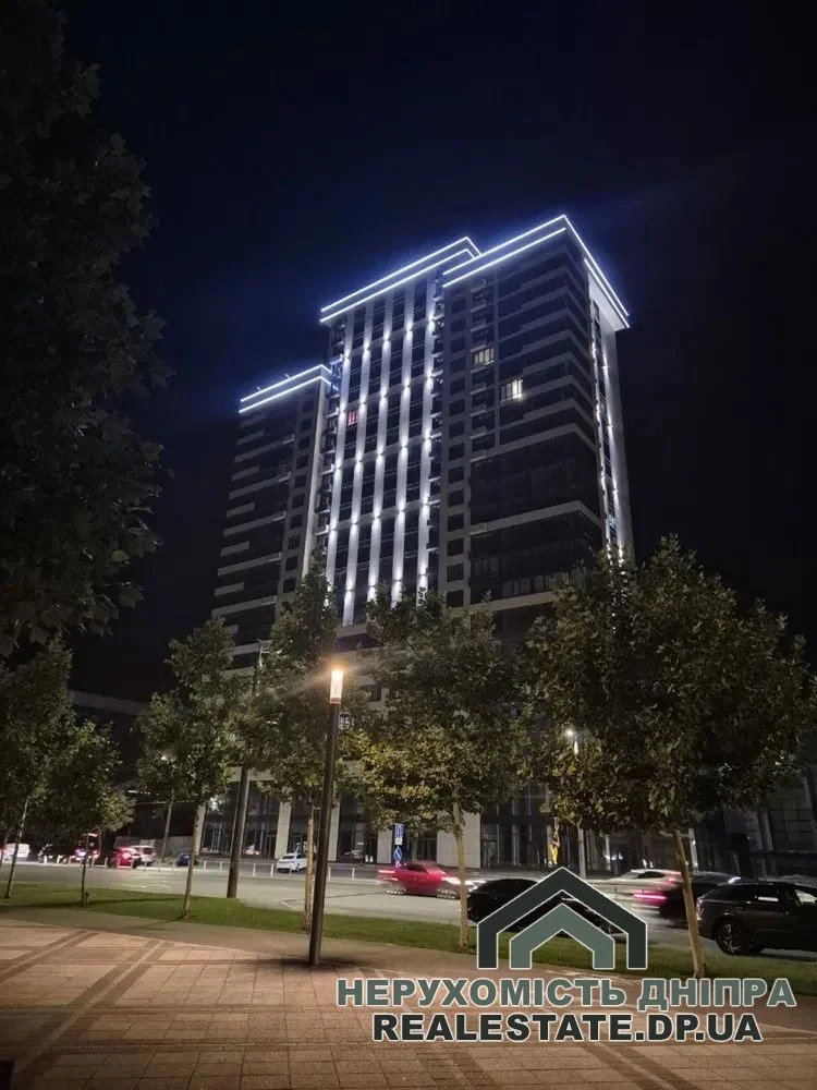 Продам простора 1-кімнатна квартира площею 46,5 м² з неймовірним видом на Дніпро ЖК “Фаворит”