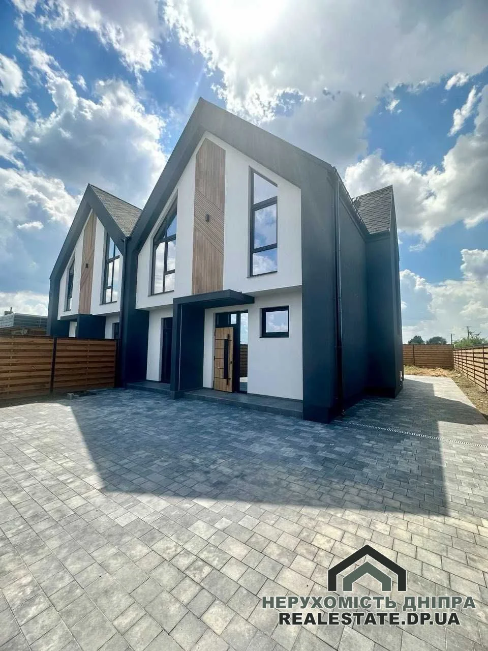 Продам будинок  155.2 м²в смт Золоті Ключі Слобожанське · 3