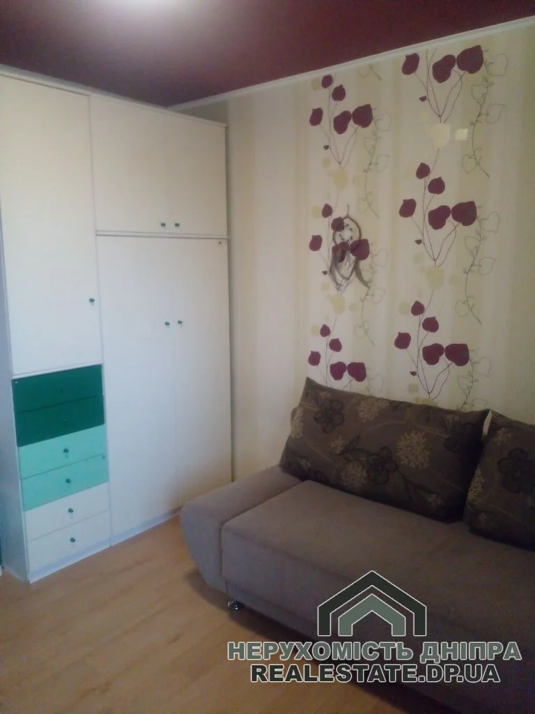 Продам 3к квартиру на Чкрвоному камені вул. Савкіна · 2