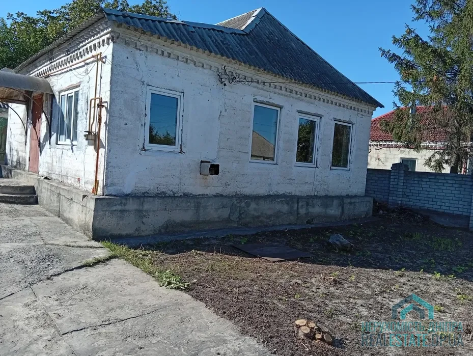 Будинок · Дніпро, Новокодацький (Ленінський) район, Таромське, вул. Ямпольська (Пушкіна) · 4