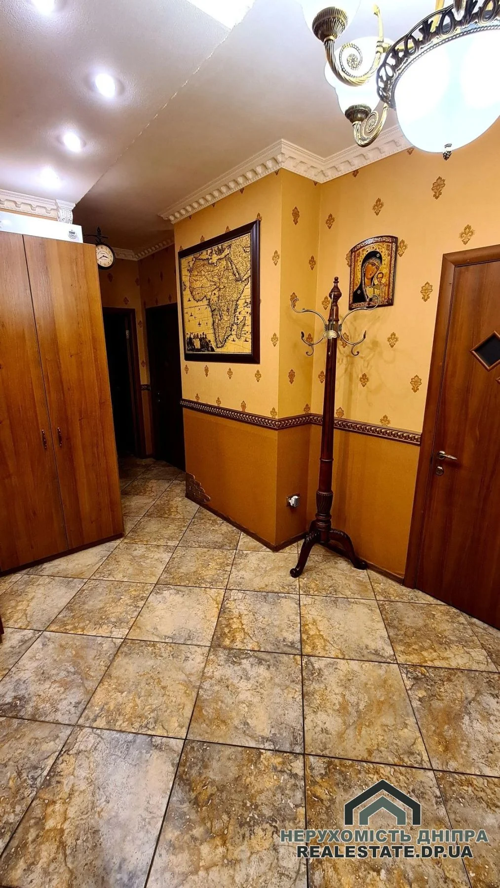 Продам 2к квартиру  50 м² со своим газовым отоплением, ремонтом на рабочей, сталинка · 4
