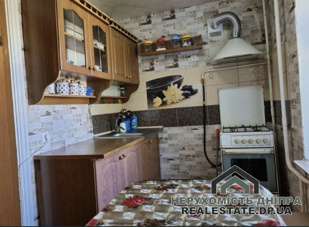 Продам недорого 1к квартиру 30 м²  на ж/м Червоний Камінь · 3