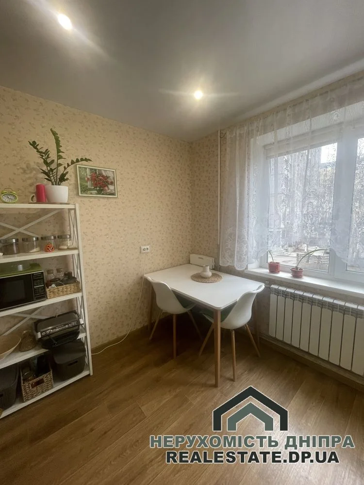 Продам гарну 1 кімнатну квартиру 39,8 м  Фрунзенский · 4