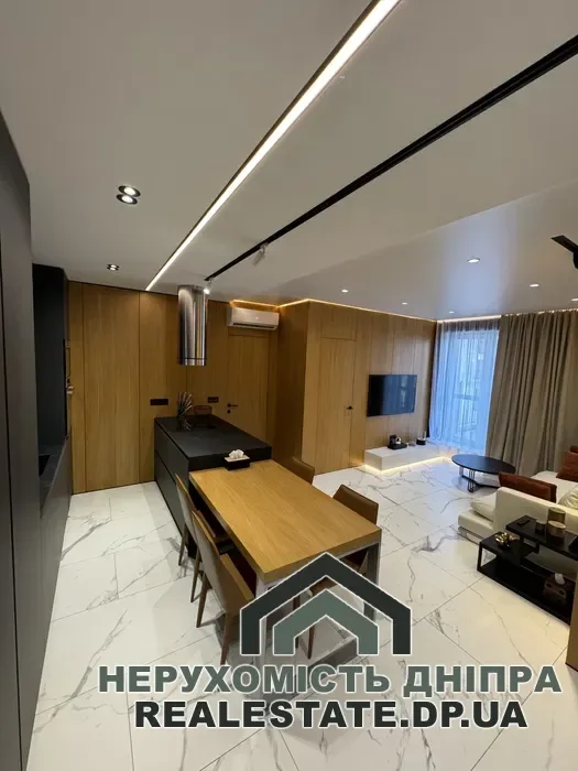 Продам 3к квартиру 61.1 м² ЖК П'ятий континент Перемога-5 вул. Набережна Перемоги 112 д · 2