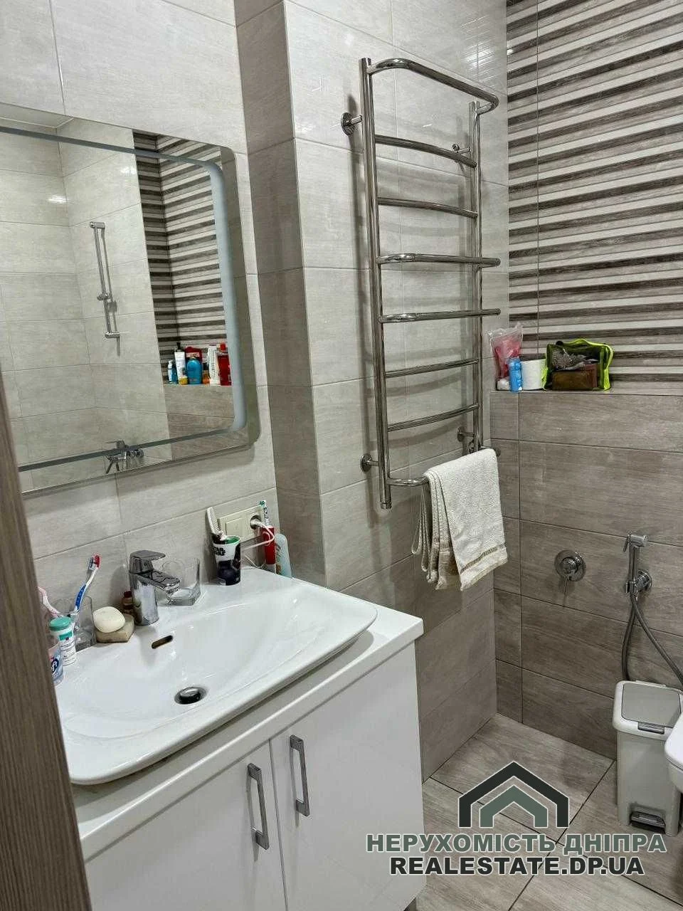 Продам 3 кімнатну квартиру 110 м ЖК Панорама, Нагірній ринок, парк Шевченко по вул. Сімферопольська · 2