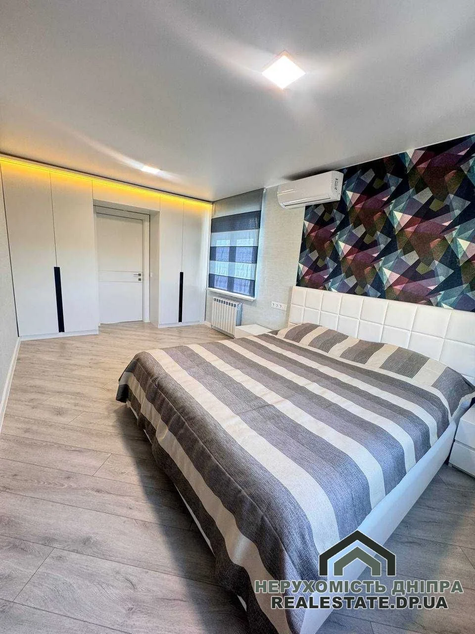 Продам квартиру в Дніпрі на жм Покровський 4 кімнати, 95 м² з ремонтом · 4