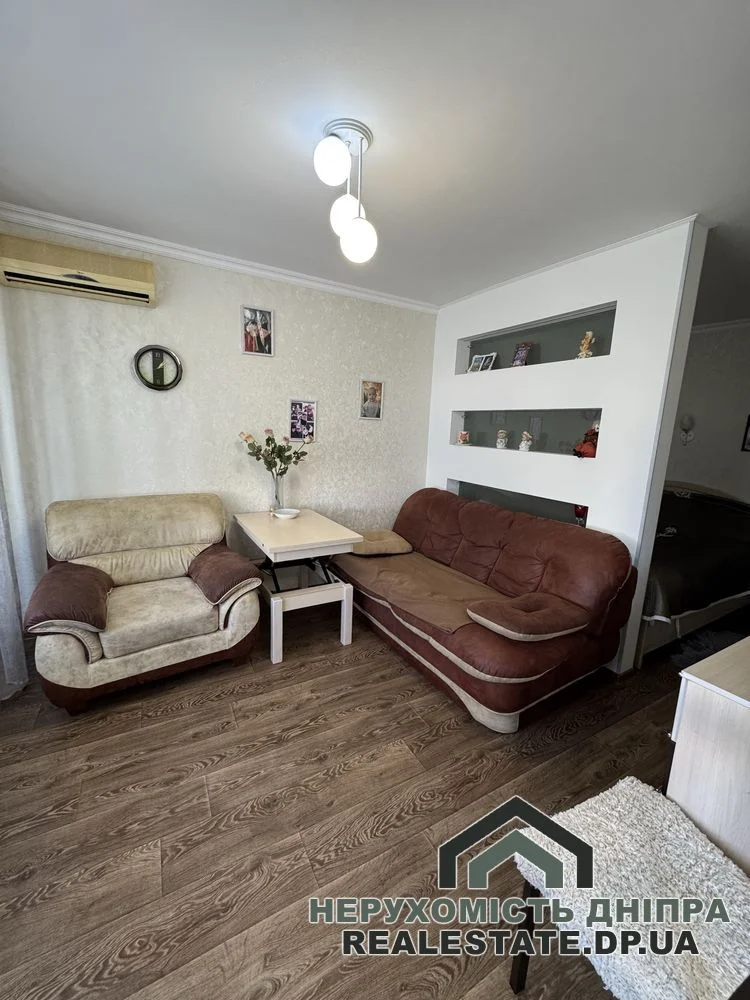 Продам 1к квартиру з ремонтом 30 м² ж/м Червоний камінь вул. Коробова 5 · 2