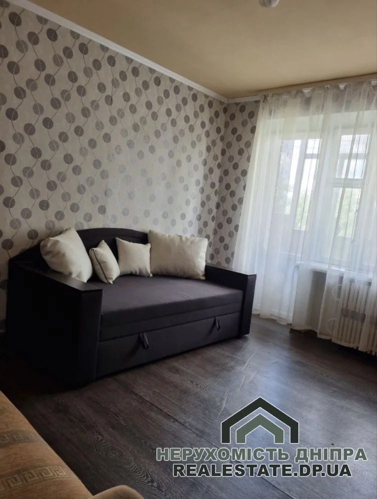 Продам недорого 1к квартиру 30 м²  на ж/м Червоний Камінь