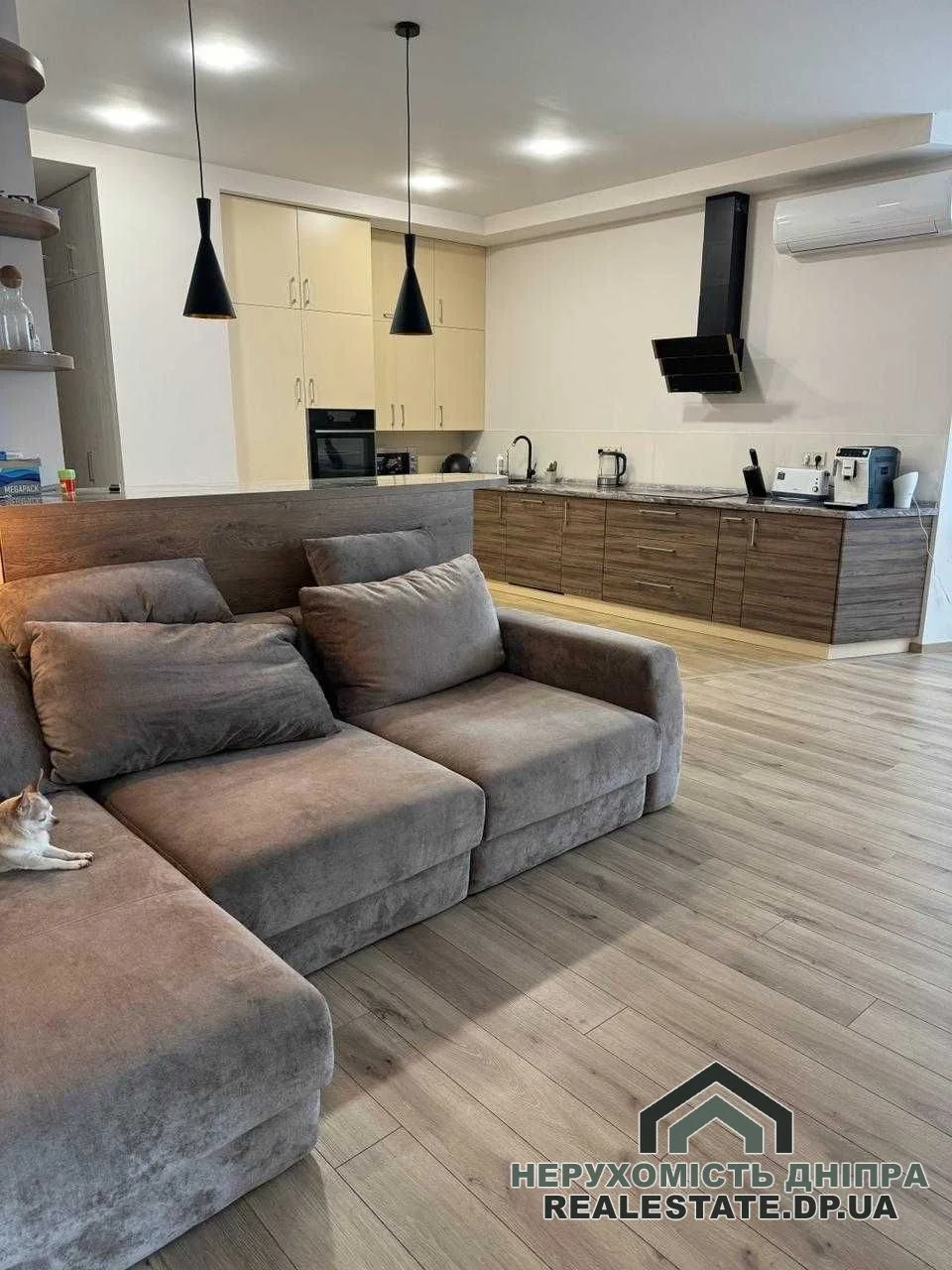Продам 3 кімнатну квартиру 110 м ЖК Панорама, Нагірній ринок, парк Шевченко по вул. Сімферопольська