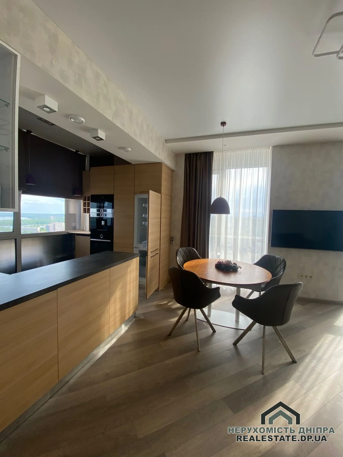 Продам 3 кімнатну квартиру 89.7 м ЖК Панорама, Нагірній ринок, парк Шевченко по вул. Сімферопольська · 2