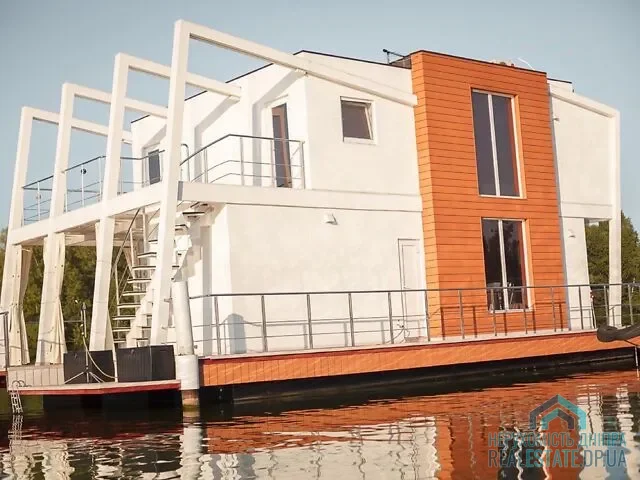 Будинок на воді в Дніпрі, Новокодацький район, вул. Заводська набережна