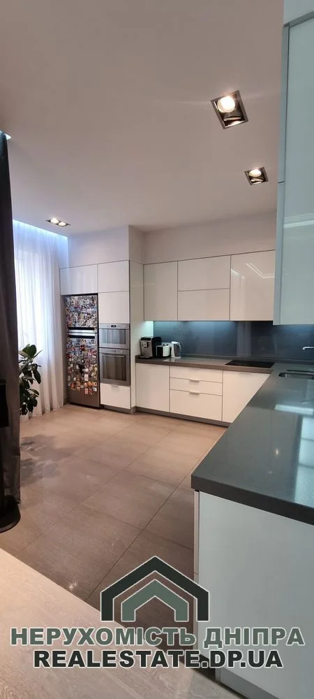 Продам 3к квартиру 125 м²  ЖК Duet Центр Крутогірний узвіз 28 · 2