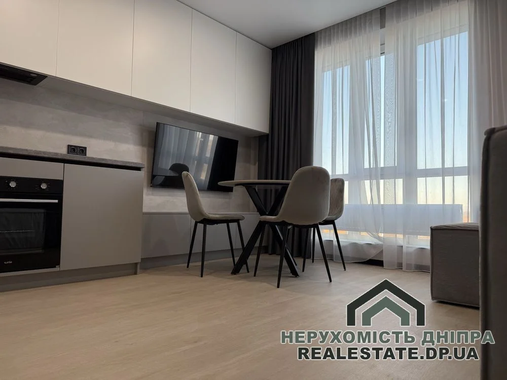 Продам простора 1-кімнатна квартира площею 46,5 м² з неймовірним видом на Дніпро ЖК “Фаворит” · 2