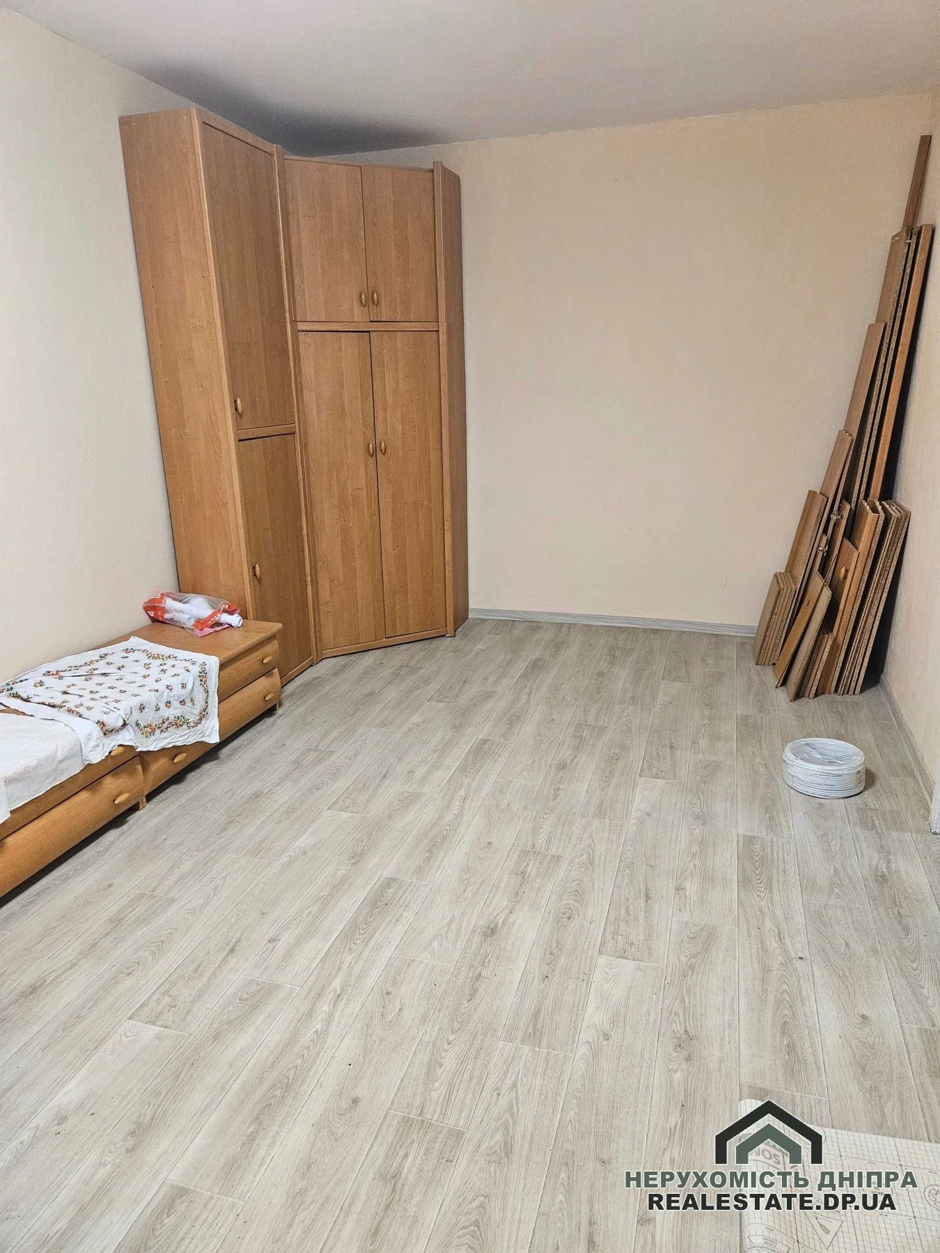 Продам 3-х комнатную квартиру на ж/м Парус · 3