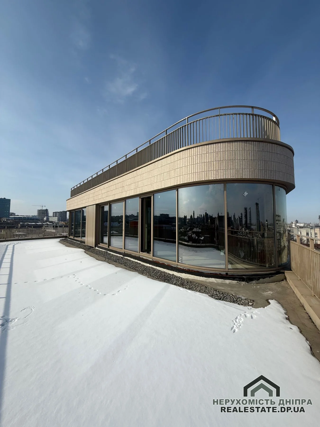 Продам елітну квартиру площею 150 м² з власною терасою в самому центрі Дніпра ЖК Mozart на вул. Короленко ЖК Моцарт