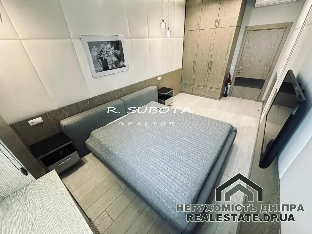 Продам 3к квартиру 100 м² з ремонтом ЖК IQ-House Нагорний вул. Володимира Моссаковського 7