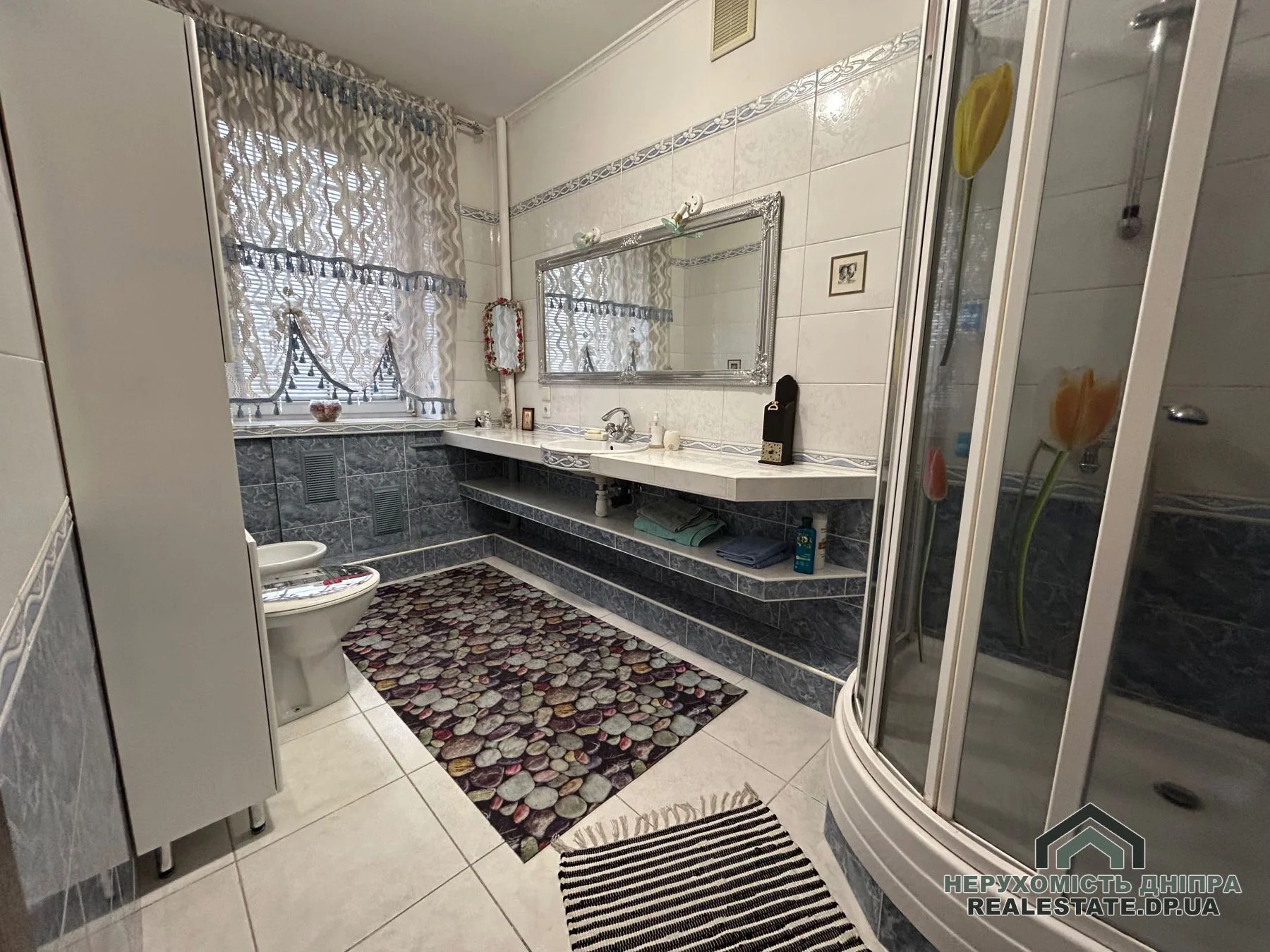 Здам чудовий будинок в центрі міста Дніпра. 7 кімнат, 450 м², ділянка 10 соток в районі ДІІТу · 4