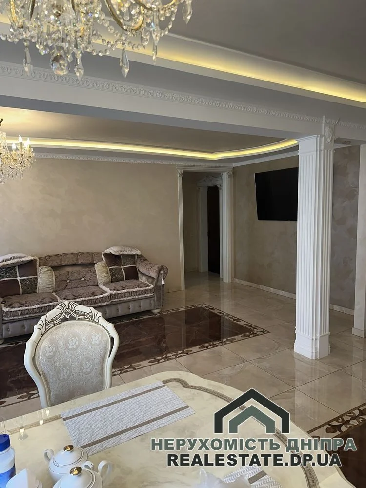 Продам эксклюзивную 3к квартиру  88.90 м² на ж/м Покровский с дизайнерским ремонтом · 3