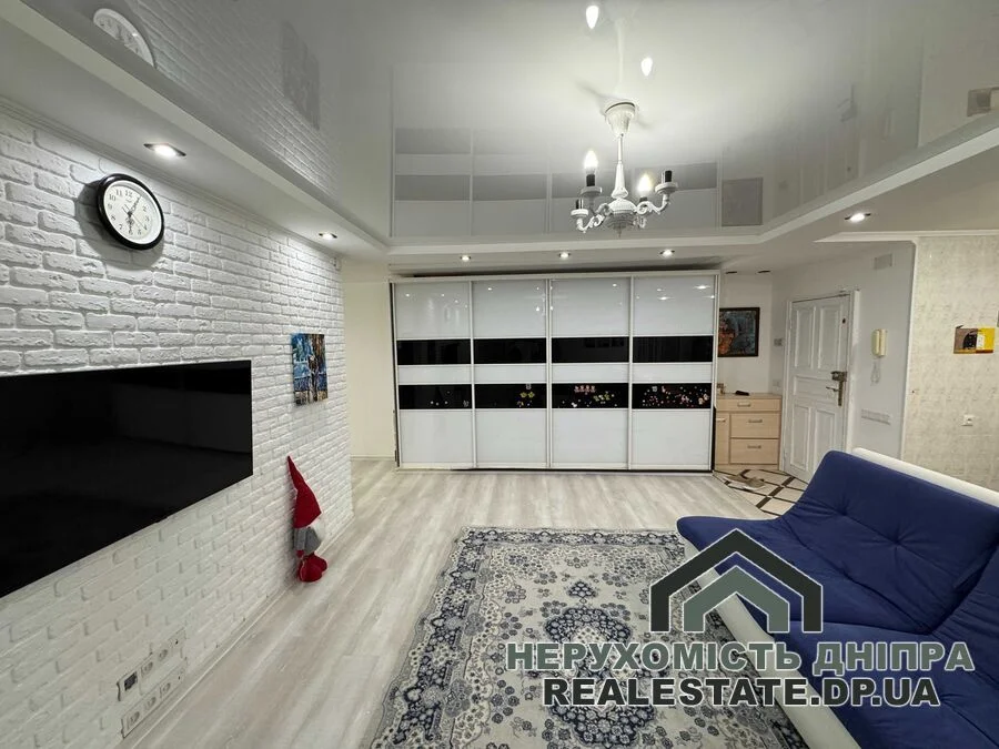 Продам 3к квартиру 64.20 м² на Червоний Камінь · 2