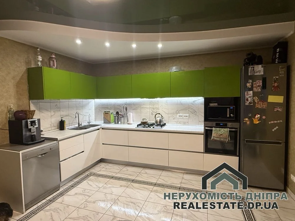 Продам будинок 2 поверхи, 5к, 200 м², ділянка 5 соток в ДіЇвка 2 Новокодацький район · 3