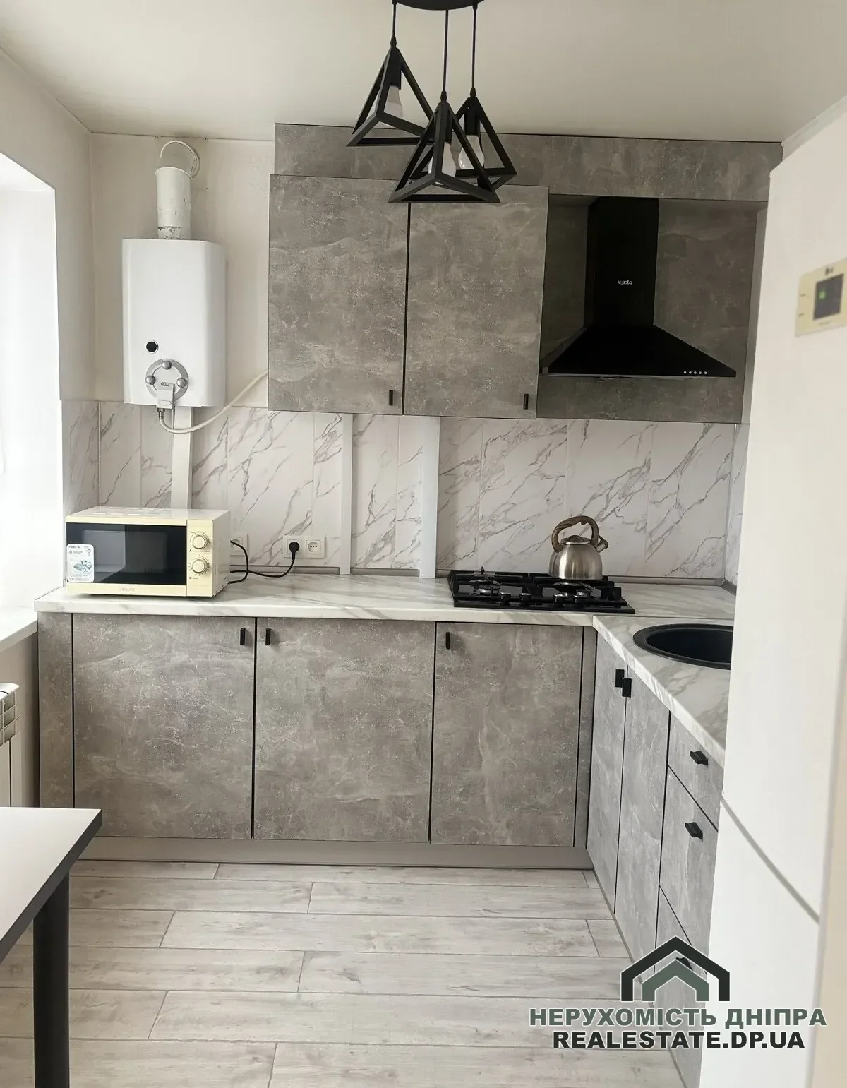 Продам 1к квартиру 33.3 м² пр. Олександра Поля пр. 119 · 4