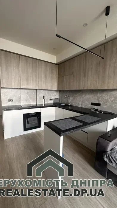 Продам 2к квартиру 58 м² ЖК Баку, центр г. Днепр