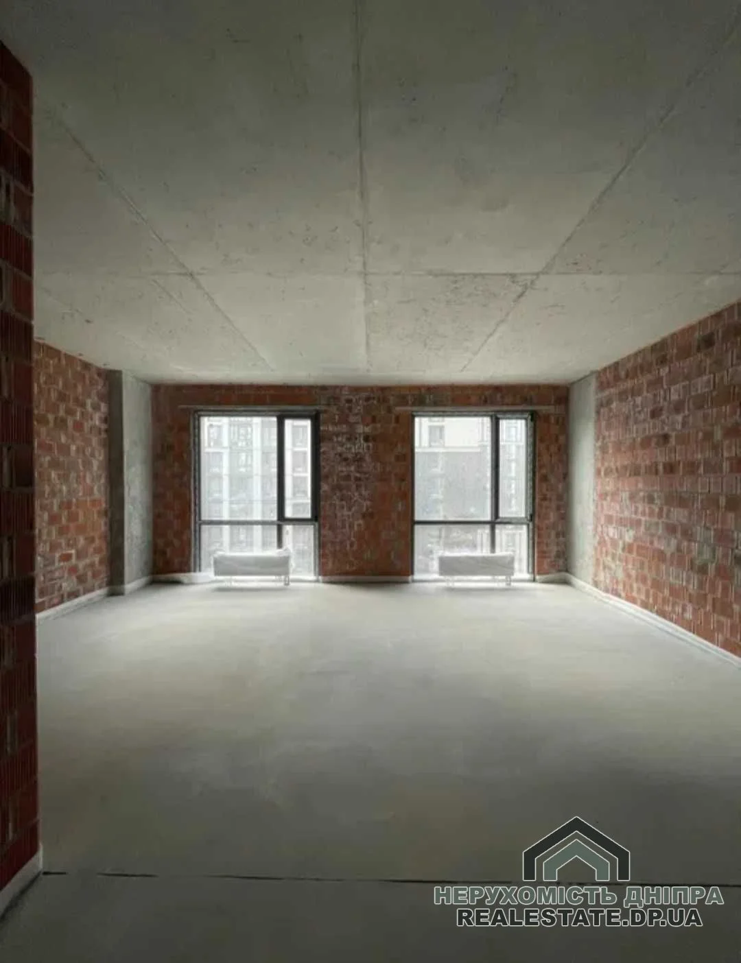 Продам 4к квартиру 104.2 м² ЖК Geneve Центр Костомарівська вул. 1а