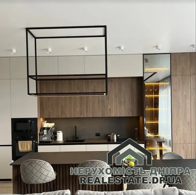 Продам 3к квартиру 82 м² · 3