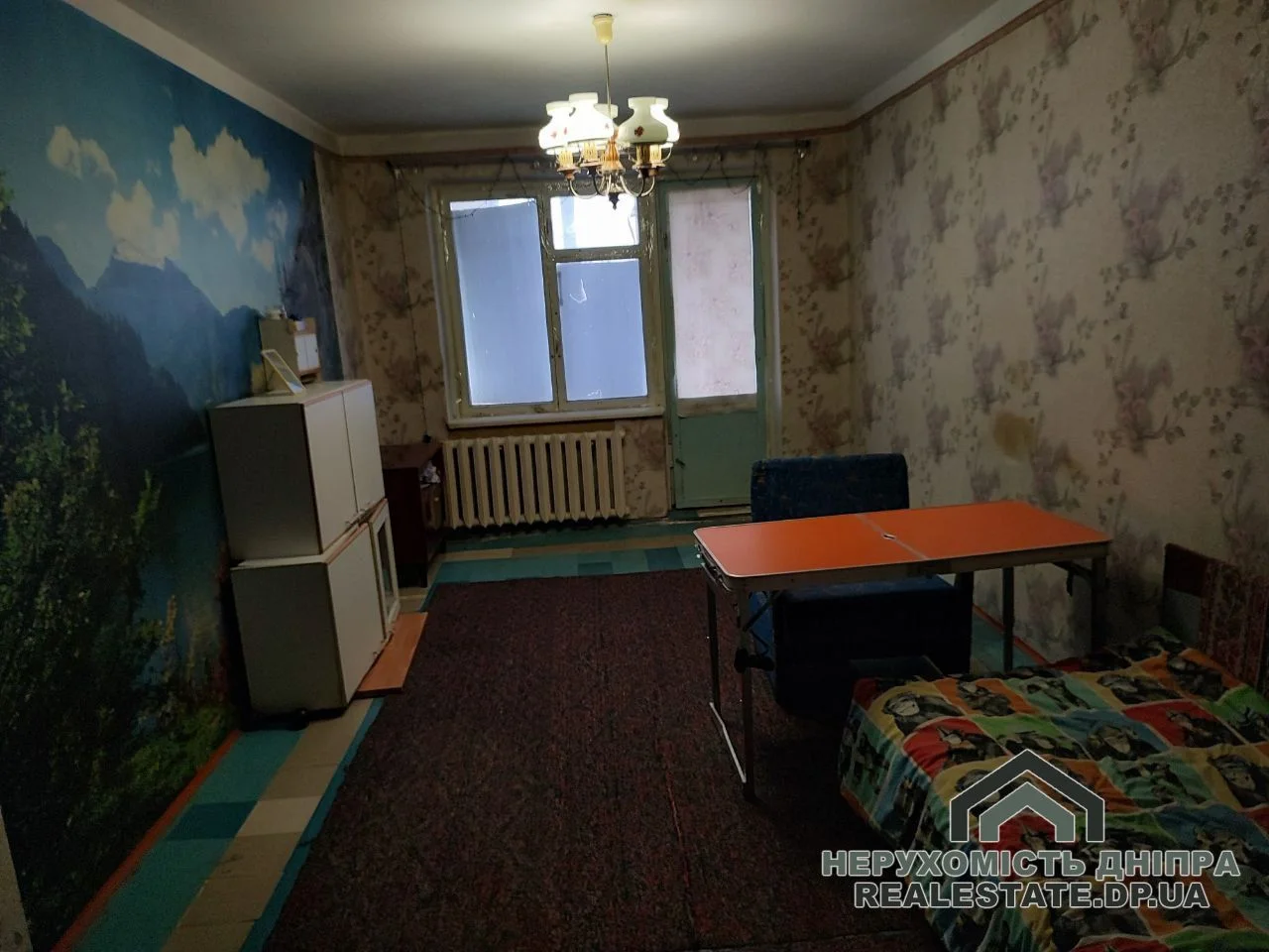 Продам квартиру на Покровському 4 кімнати 97.20 м² · 2