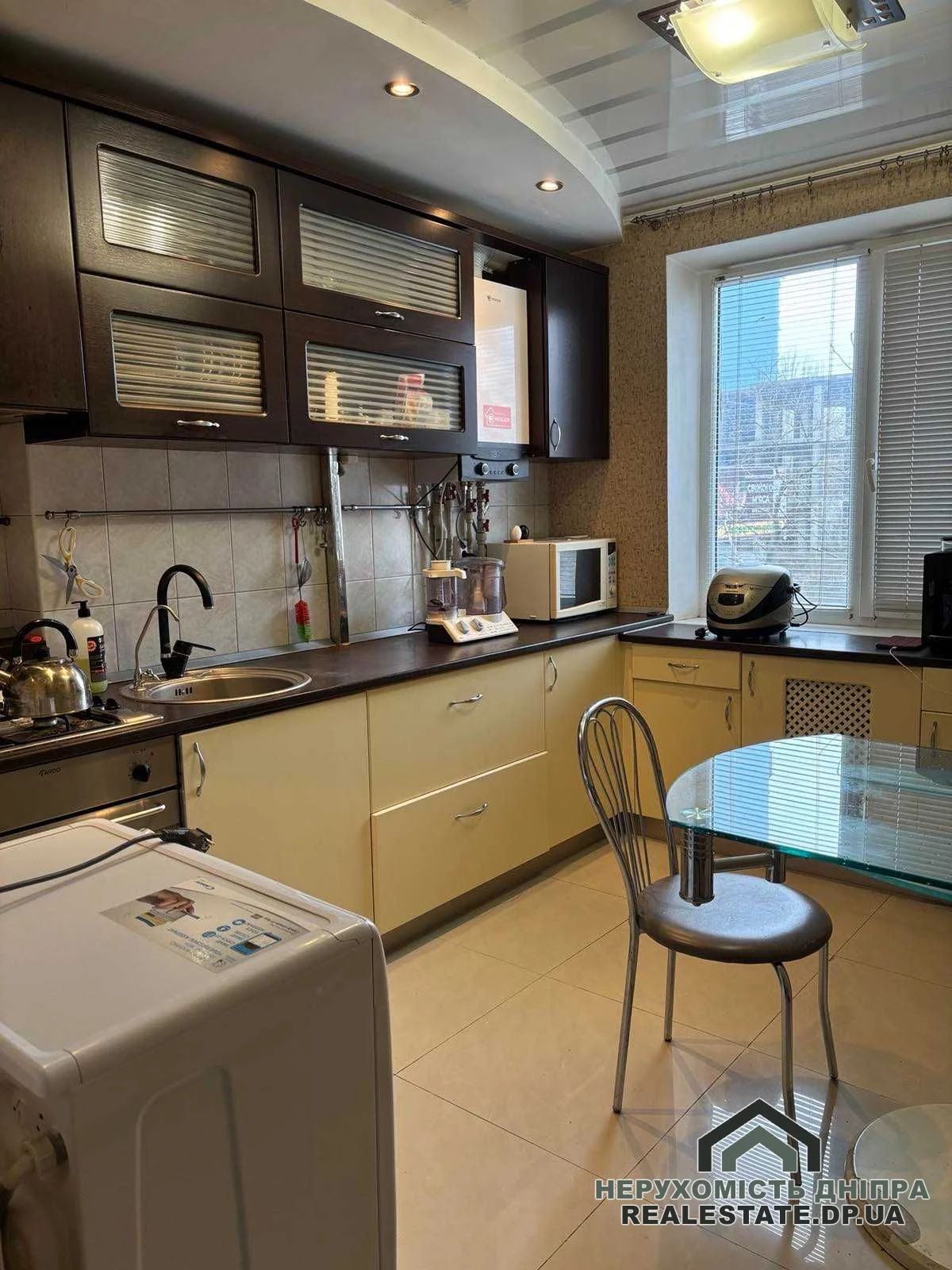 Продам 3к квартиру 69.5 м² з ремонтом, меблями та технікою на ж/м Парус 1в · 3