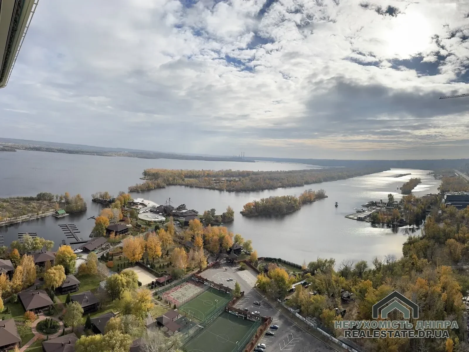 Продається 2к квартира 52.74 м² у ЖК Bartolomeo Соборний район