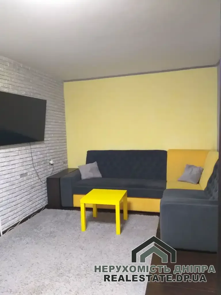Продам 3к квартиру 53 м² Червоний камінь вул. Коробова 14 · 3