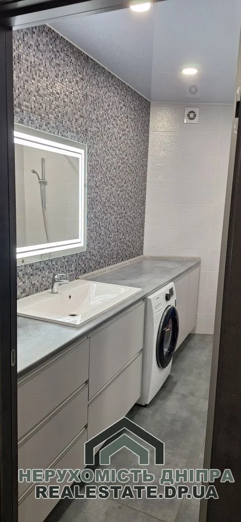 Продам 4к квартиру 108 м² ЖК Молодіжний Каменський Бєляєва вул. 8а · 4