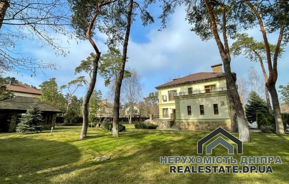 Продам елітний, заміський будинок 520 м² 5 кімнат, 25 соток в КТ Шишкіне
