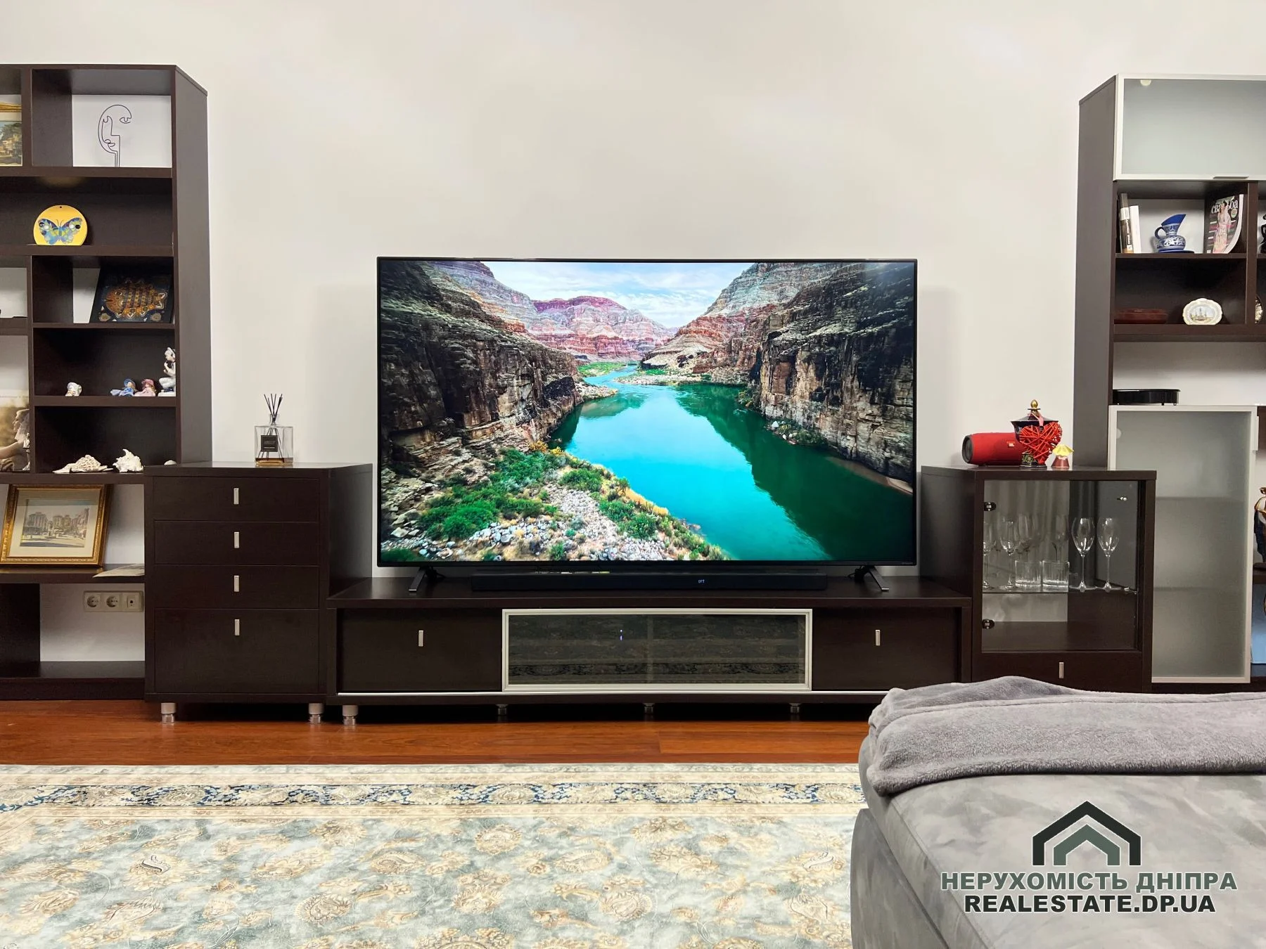 Продам чудевий будинок площею 220 м² 6 кімнат  в Новоолександрівці · 4