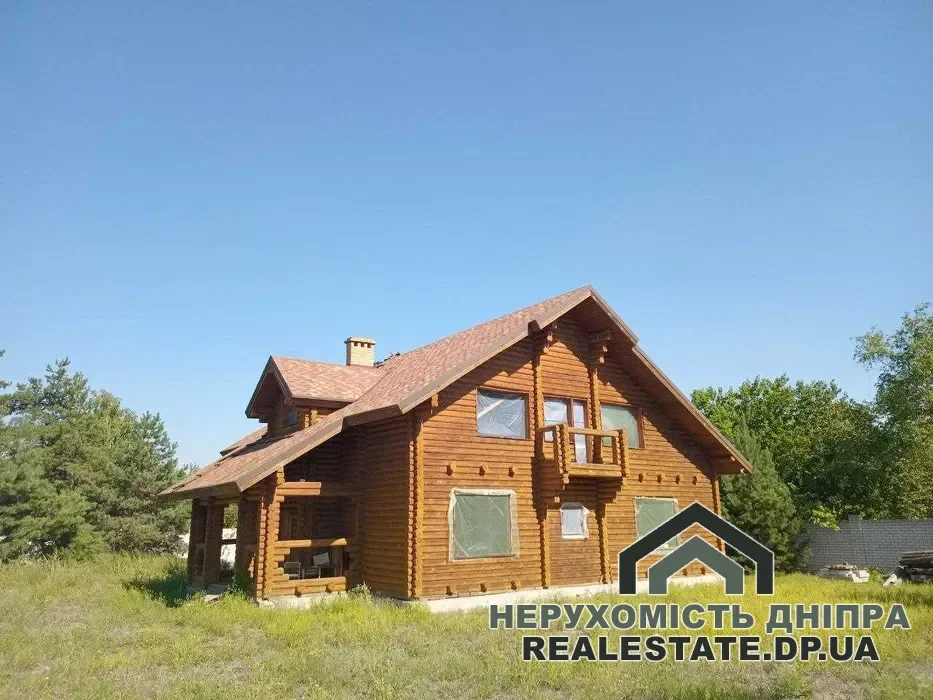 Продам 2 поверховий будинок зі сруба 221  м з ділянкою 15 соток,  6 кімнат в Обухівкі вул. Харківська