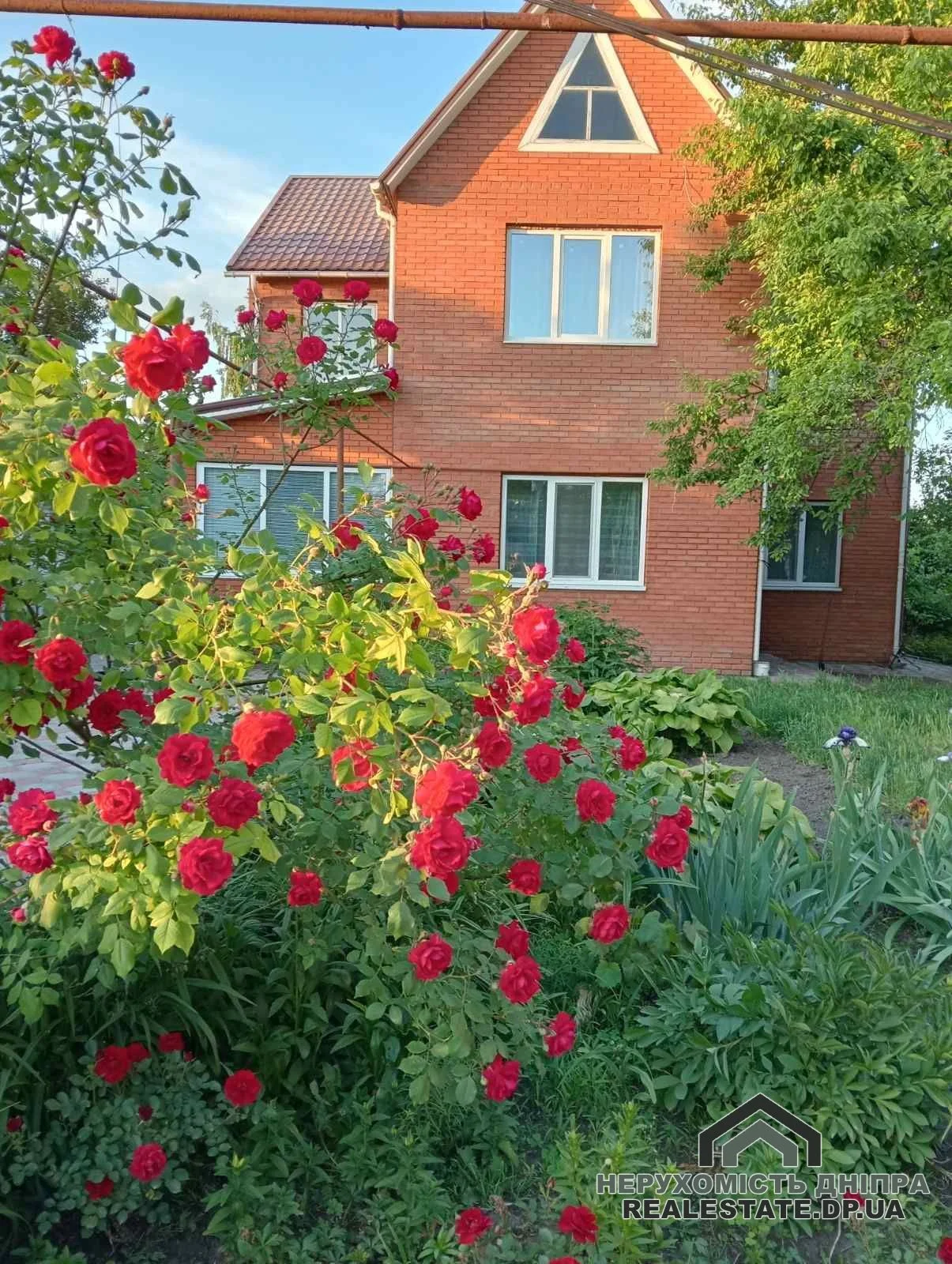 Продам будинок  5 кімнат 180 м² 20 соток в смт Обухівка