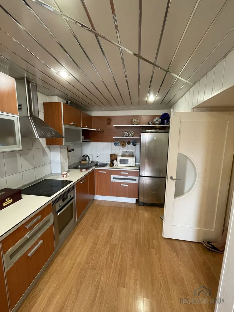 Квартира, 3‑комнатная, 92 м², новокодацкий район, Червоний камень, ул. Шодуарівская, 3 · 1