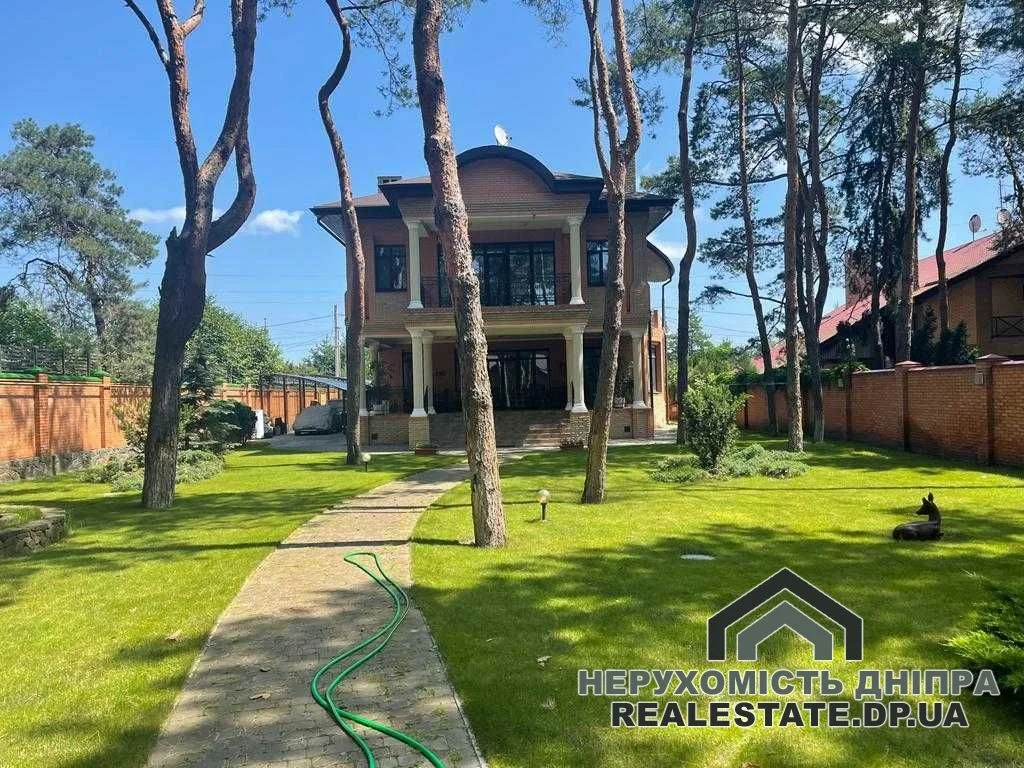Продам шикарный дом 400 м² с бассейном в Обуховке