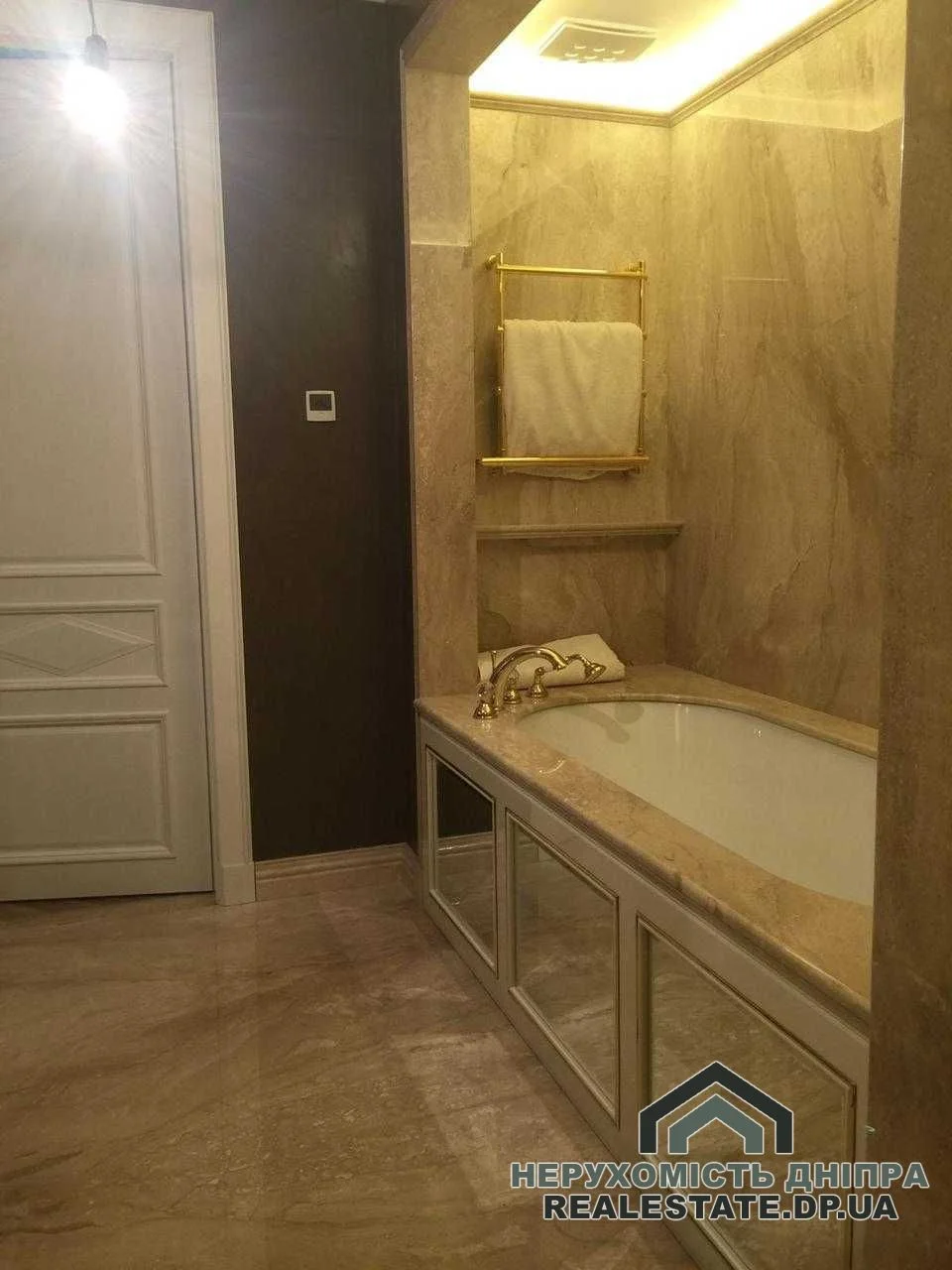 Продам 4к квартиру  175 м² ЖК Фестивальний · 4