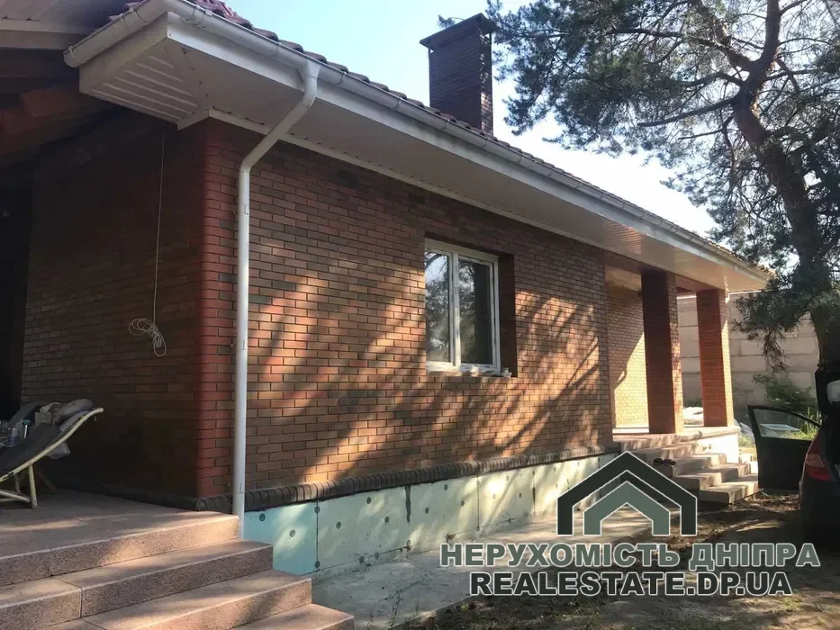 Продам будинок 170  м в Кировском ул. Кленовая котеджном поселке Лесная Пристань