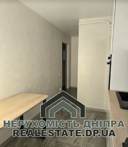 Продам 2к квартиру 46 м² з ремонтом на жм Парус · 2