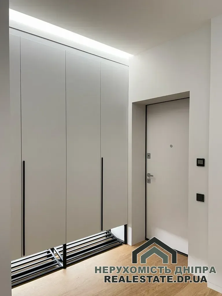 Продам 3к квартиру 85 м² з ремонтом ЖК Рибінський Comfort Підстанція пр. Науки 112 · 2
